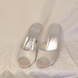 Elegant White Open-Toe Women's Shoes